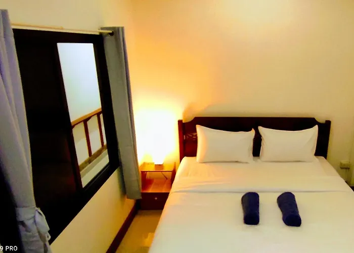Number Six House For Up To 5 Guests With 2 Bedrooms